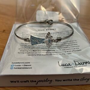 NWT ANGEL BANGLE BRACELET